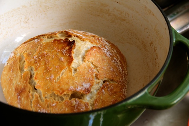 Cast Iron Dutch Oven Bread - One Pot Dutch Oven Bread